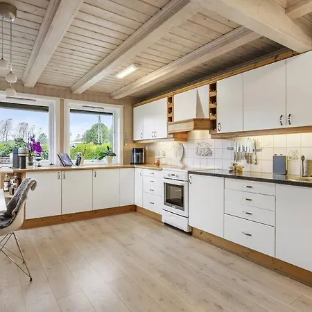 Holiday home Hyggelig Enebolig Pa Notteroy, Rett Ved Golfbane