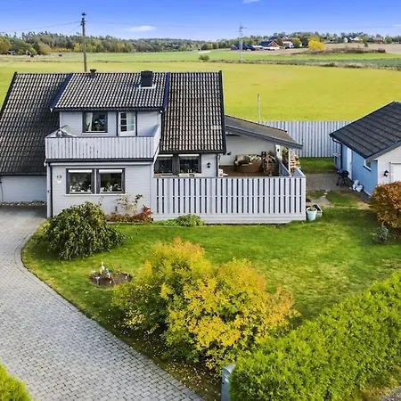 Hyggelig Enebolig Pa Notteroy, Rett Ved Golfbane Casa vacanze *