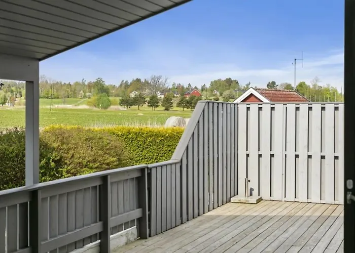 Feriehus Hyggelig Enebolig Pa Notteroy, Rett Ved Golfbane *